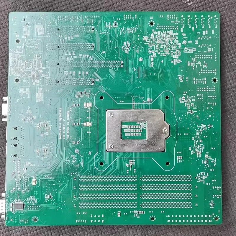 X11SSM-F за сървърна дънна платка Supermicro Micro-ATX LGA 1151 C236 Чипсет Поддържа E3-1200 v6/v5 7th/6th серия i3, напълно тествани Изображение 1