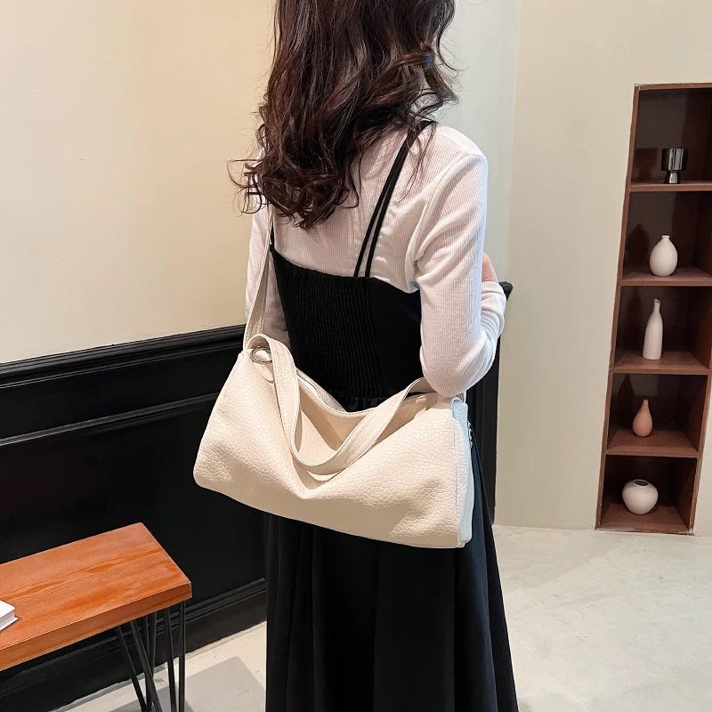 Една проста ежедневна дамска чанта-тоут от изкуствена кожа голям капацитет, популярните модни дамски чанти през рамо с едно рамо Изображение 0