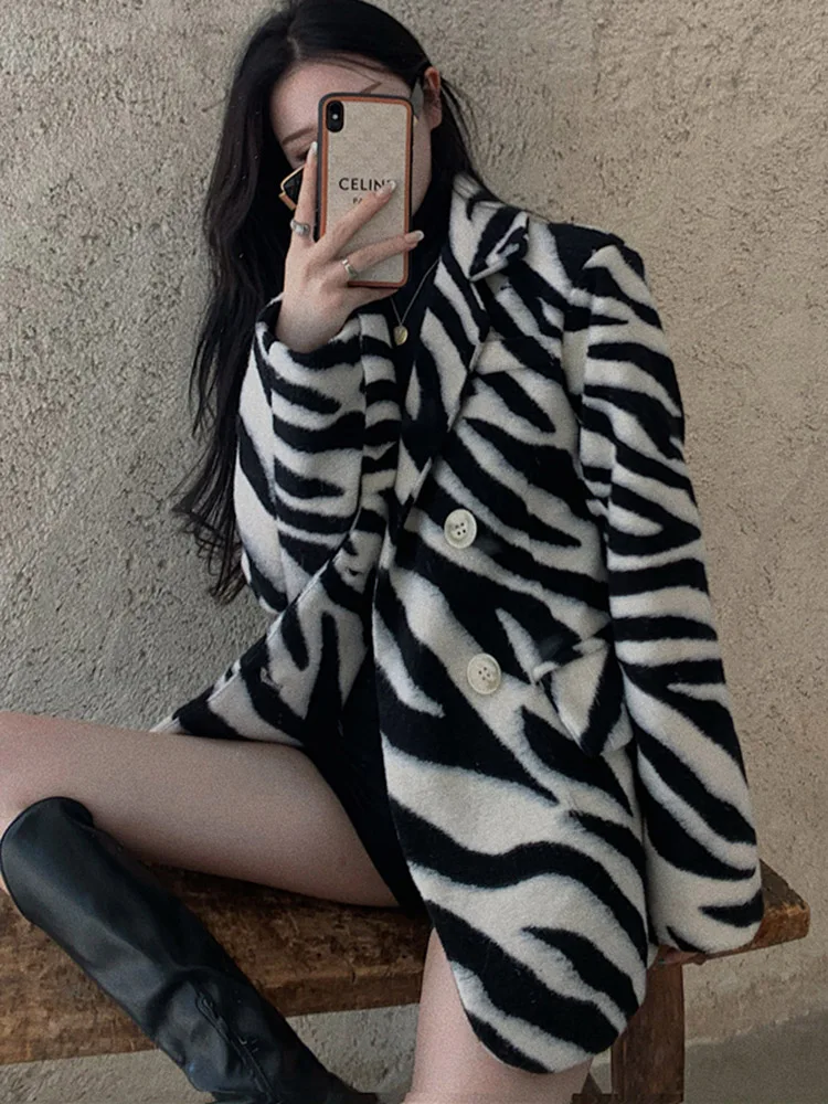 Елегантен вълнен блейзър в корейски стил с шарките на зебра, дамско яке 2023, есен и зима, новата мода за отслабване и модно палто Изображение 3