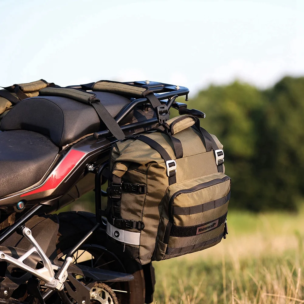 Задната странична чанта за мотоциклет Rhinowalk, универсална странична чанта обем 20 л с подвижна водоустойчива вътрешна многофункционален задната чанта (армейски зелен) Изображение 3