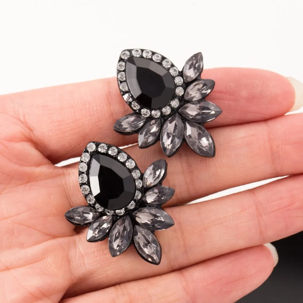 Корейски модни творчески обеци-карамфил с кристали във формата на черно цвете, кристални акрилни обеци в стил ретро, дамски бижута Изображение 1