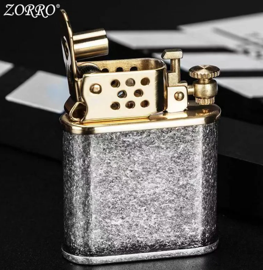 Латунная керосин запалка Зоро Z561, индивидуалност, ретро Автоматично скача, мъжки творчески подаръци Изображение 0