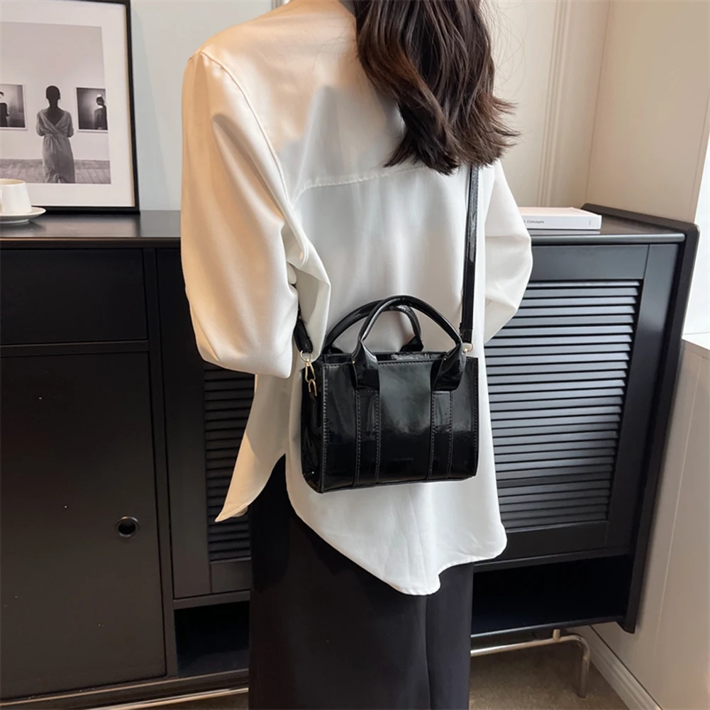 Луксозна дизайнерска чанта-тоут, женствена чанта за рамо, однотонная ярка чанта от изкуствена кожа, малка чанта-тоут за телефон, чанта през рамо Изображение 2