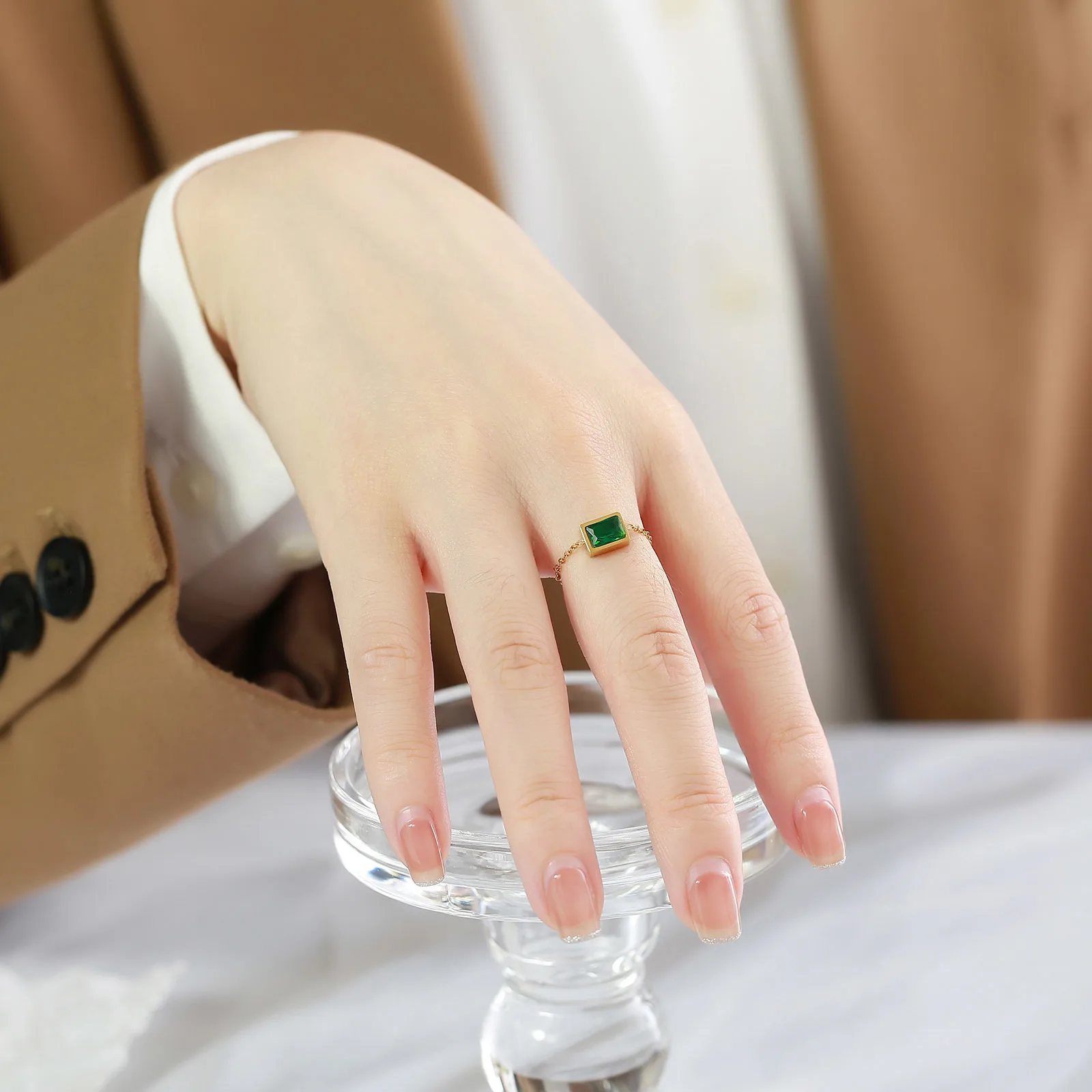 Луксозни дамски квадратен Пръстен със зелен камък, подарък за рожден ден, Бижута, верижка от неръждаема стомана златист цвят с мънистен-амулетами на щастието Изображение 2