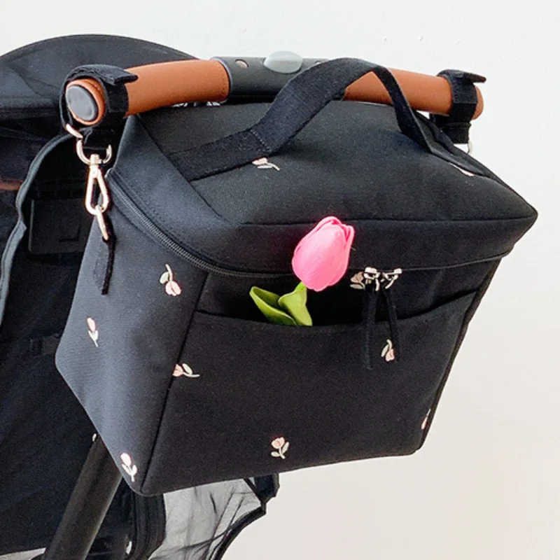 Нова чанта за майките с бродерия с цип, подвесная чанта за детска количка, самозалепваща чанта за пелени с голям капацитет и стилна чанта за памперси Изображение 3
