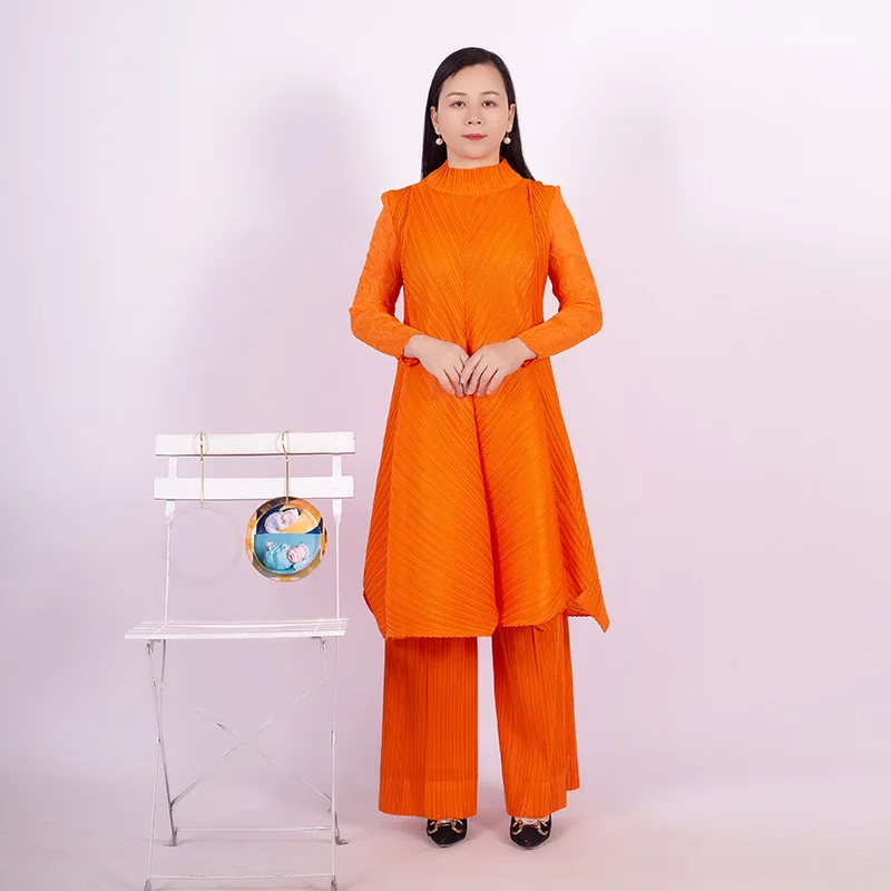 Плиссированный женски комплект Miyake, монофонични дантелен комплект с кръгло деколте и дълъг ръкав + широки панталони, всекидневни комплекти летни празнични дрехи 2023 година Изображение 1