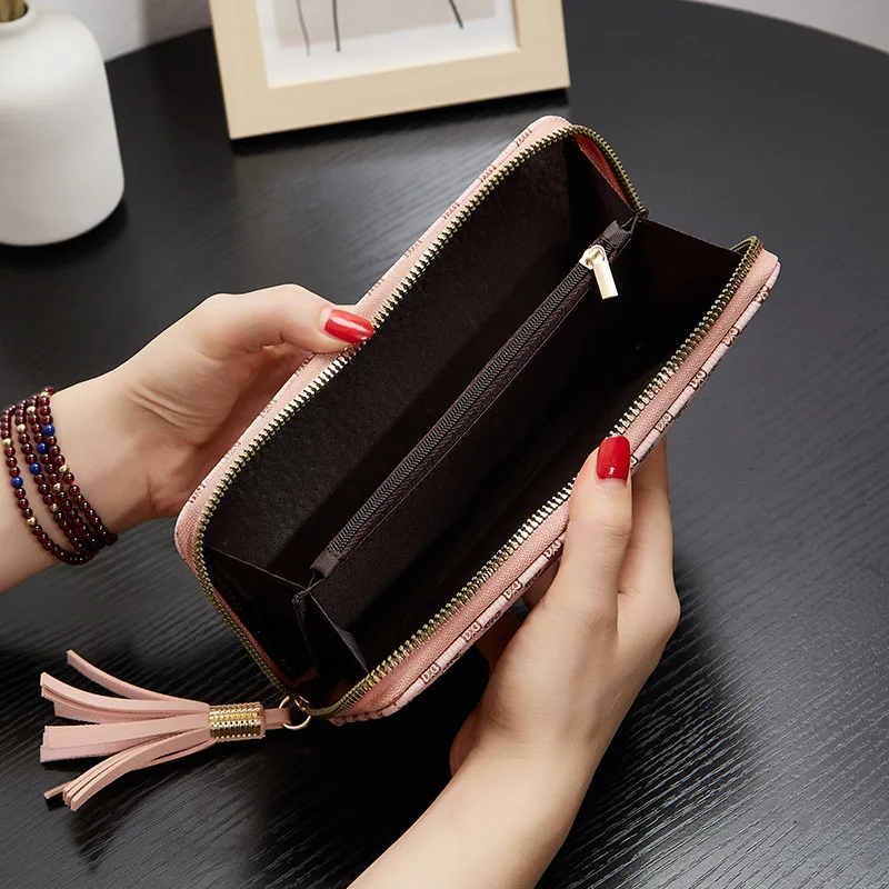 Ретро женски дълъг портфейл 2023, нова тенденция, чантата е с голям капацитет, модерен дизайн с пискюли, чанти за карти, женски клатч Изображение 1